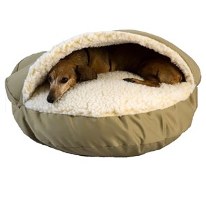 Pictured is the Snoozer Classic Cozy Cave Bed